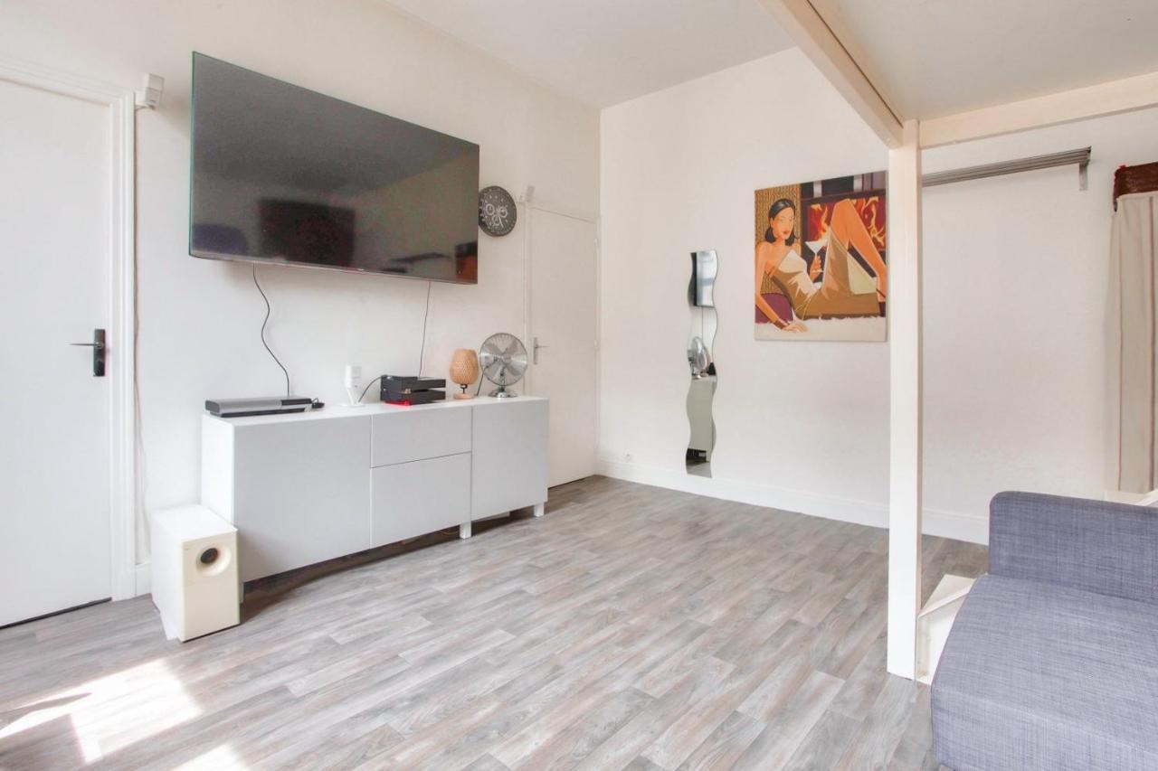 Montmartre Superbe Studio Paris Free Netflix Luaran gambar